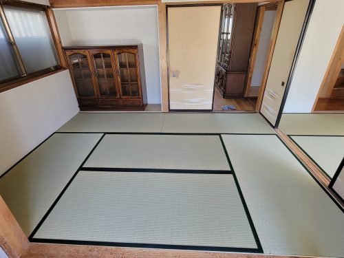 (居間)