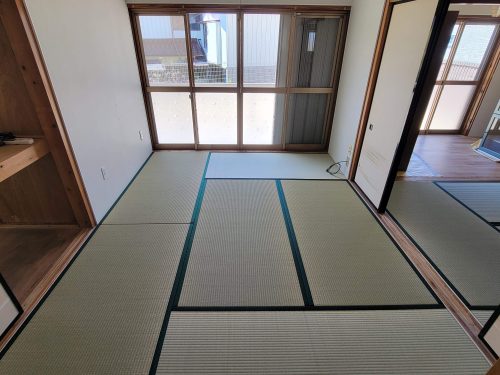 (居間)