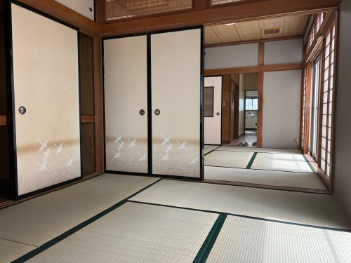 (居間)